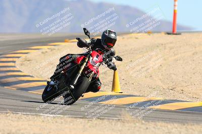 media/Oct-21-2024-Moto Forza (Mon) [[0d67646773]]/B Group/Session 4 (Turn 12)/